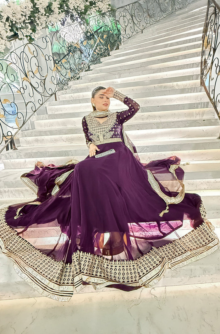 Bisma Babar in Rubab Outfit