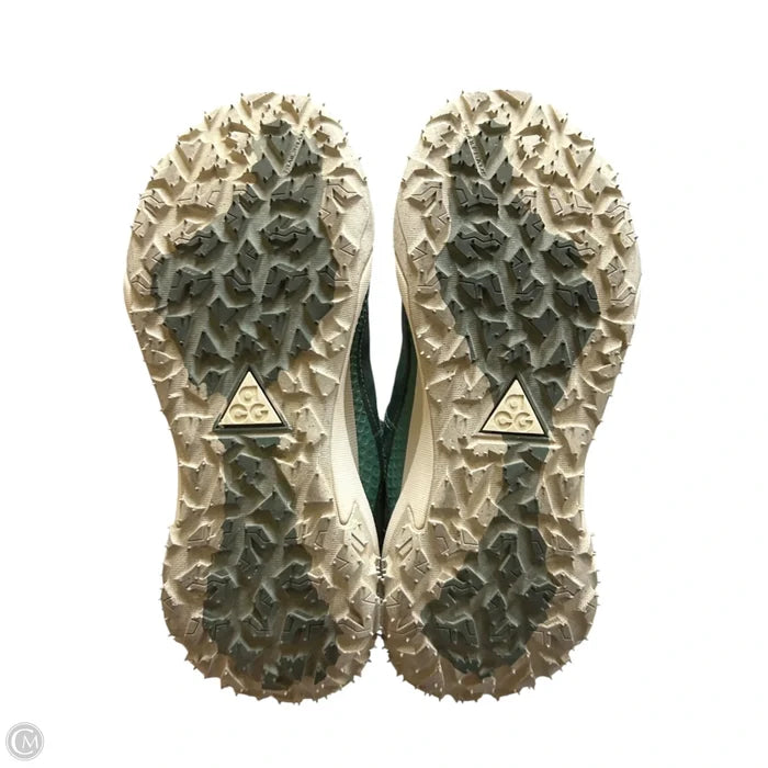 Shoes Sneakers By Nike In Cream & Green, Size: 5.5