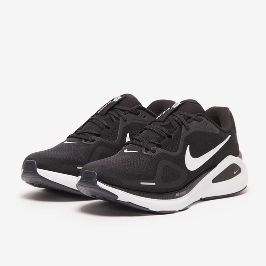 Nike Structure 26