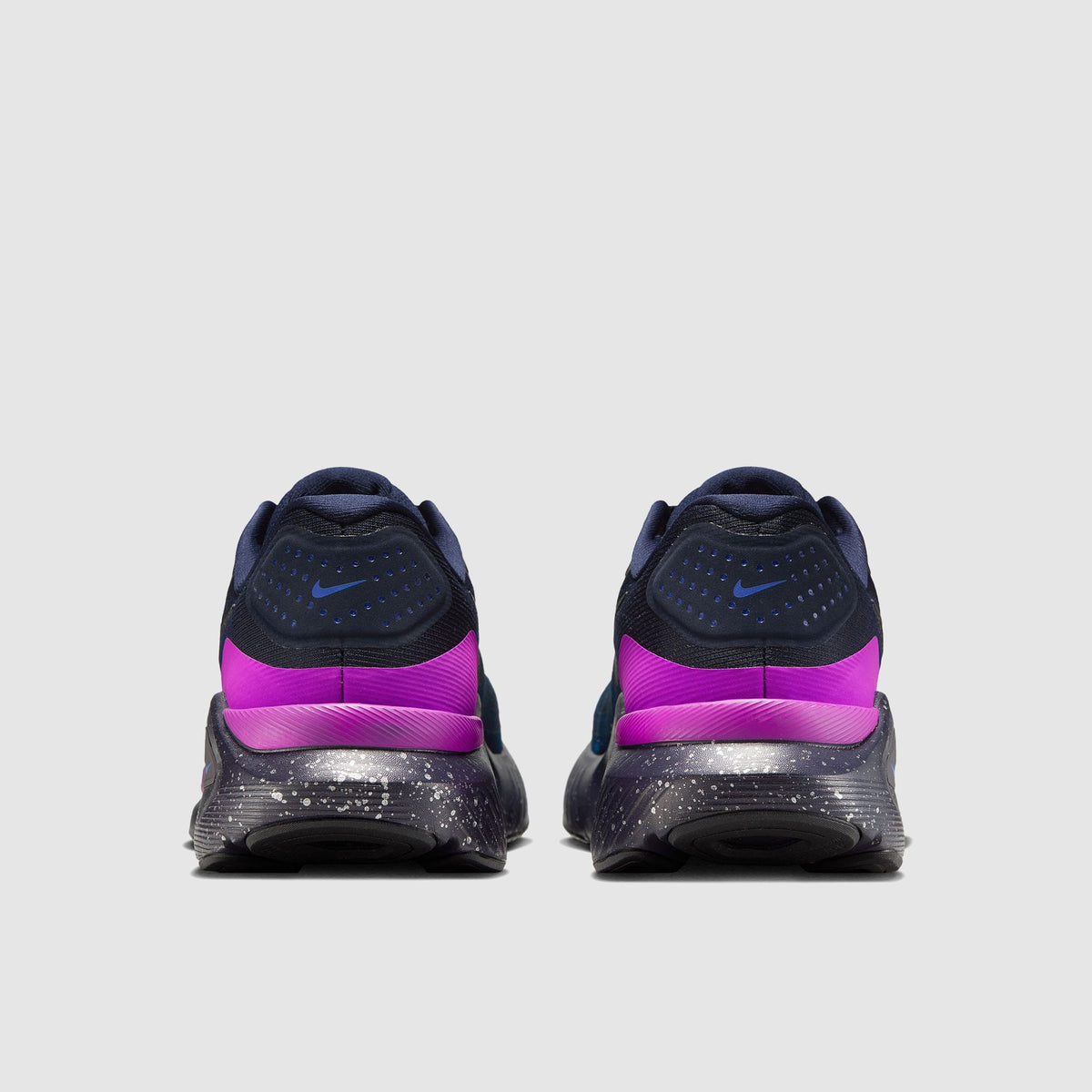 Nike Structure 26