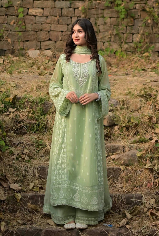 Amina Shams in Gloria Aura Outfit