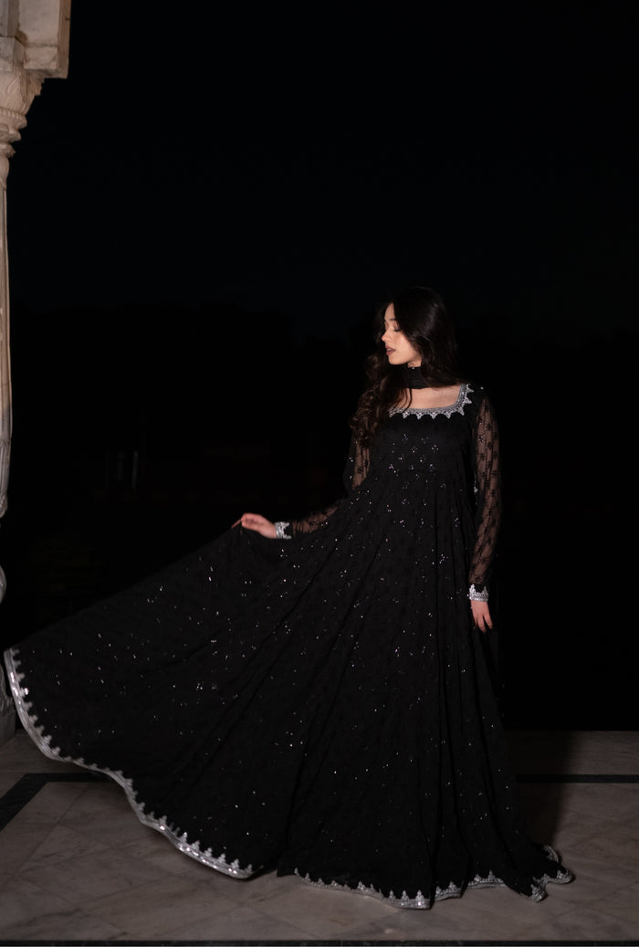 Hayya Malik in Dark Diva