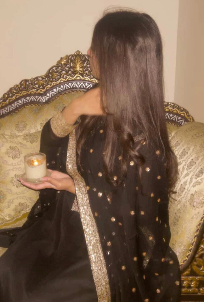 Izza Mazher in Boss Lady Outfit