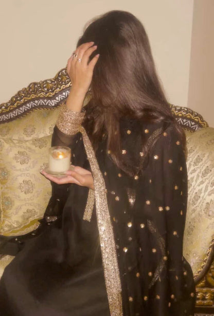 Izza Mazher in Boss Lady Outfit