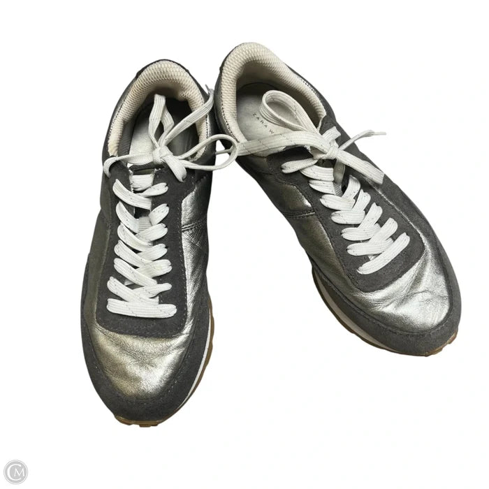 Shoes Sneakers By Zara In Silver, Size: 5.5