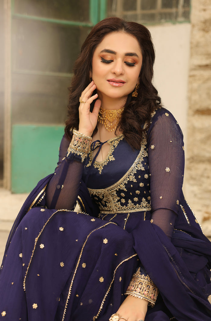 Yumna Zaidi in Niloufer Queen Outfit
