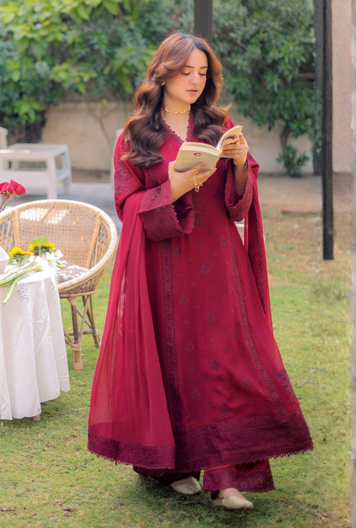 Yumna Zaidi in Ruby Outfit